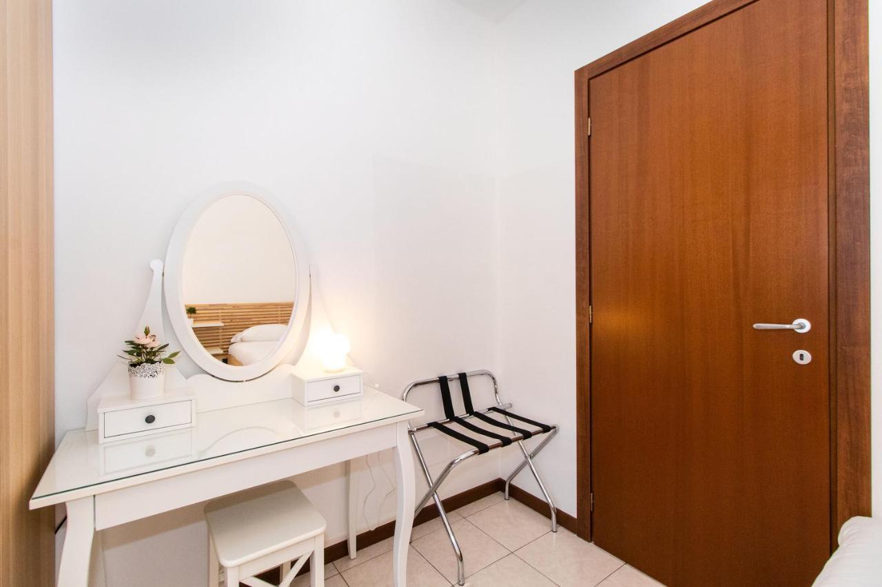Come Casa Like Home Apartment With Parking Turyn Zewnętrze zdjęcie